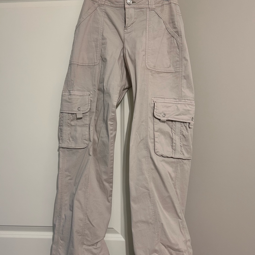 Cream Low Rise Cargo Pants